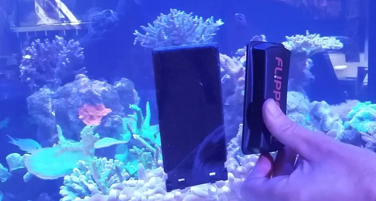 حصريا: عمل مساحة زجاج إحترافية Magnet Scraper